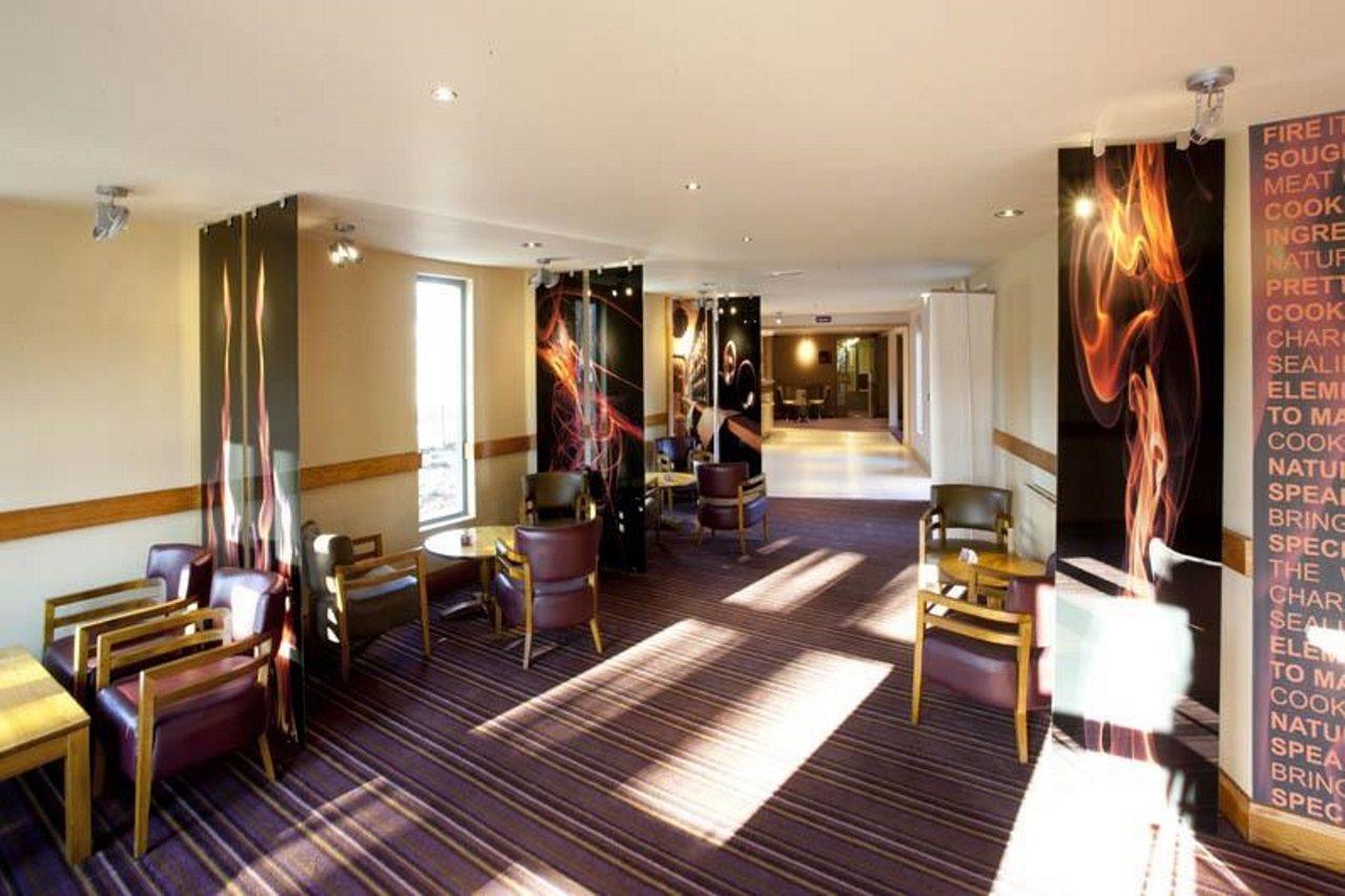 Premier Inn Inverness West Exterior foto
